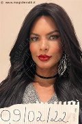  Trav Sabrina Mprais Xxxl 389 13 14 160 foto selfie 3